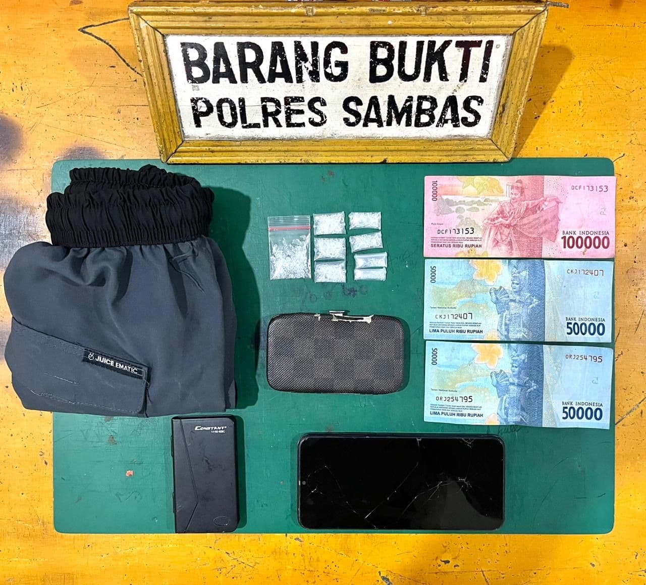 Satresnarkoba Polres Sambas Tangkap Pengedar Sabu di Kecamatan Tekarang