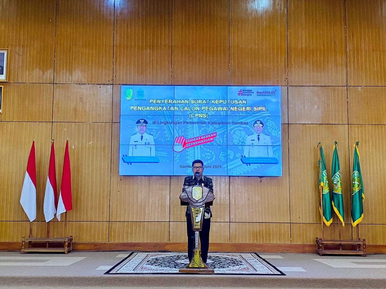 Tingkatkan Kedisiplinan, Bupati Sambas Minta ASN Tidak Nongkrong di Warkop Saat Jam Kerja