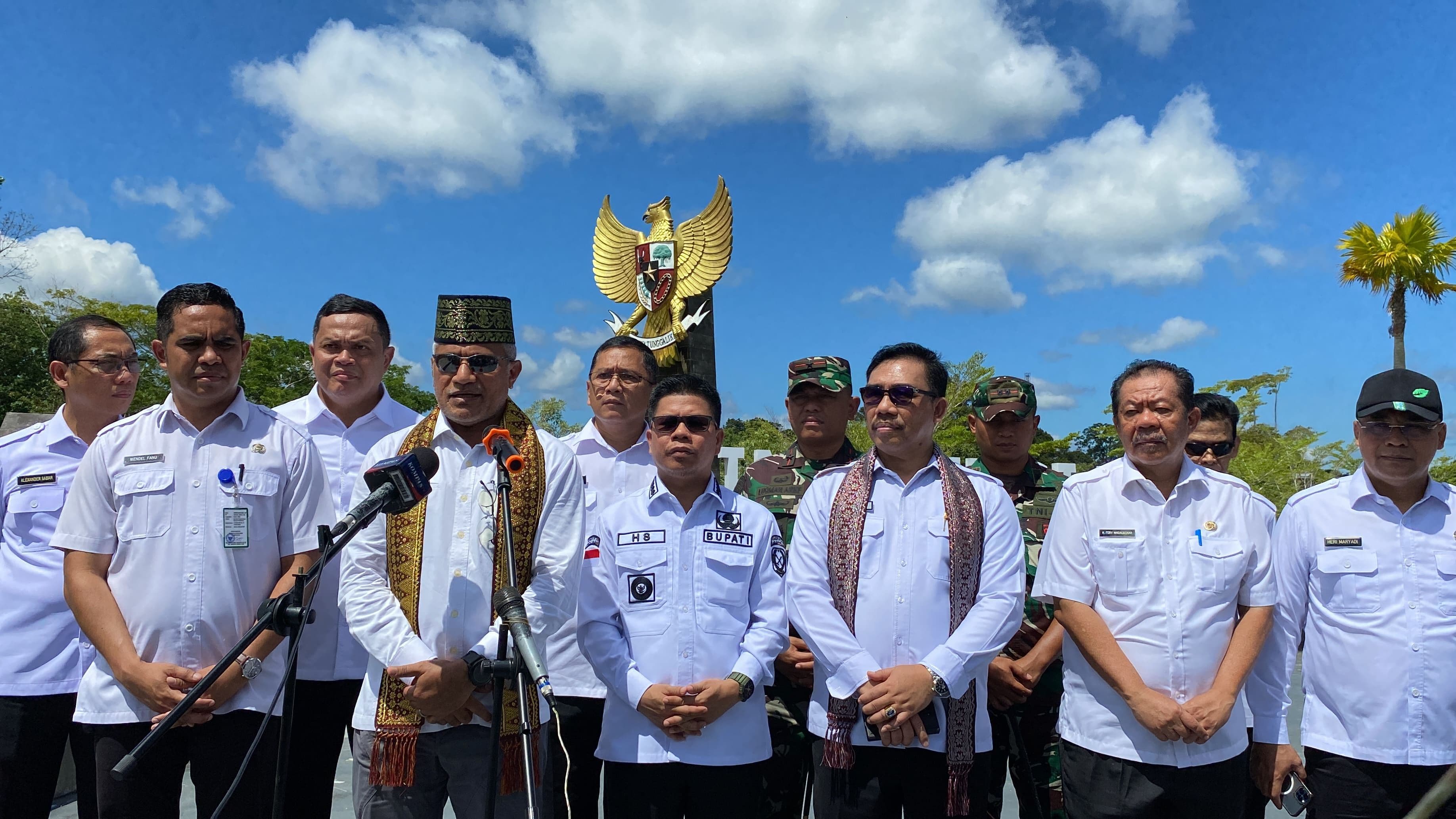 Kepala BNN RI Marthinus Hukom Deklarasi Sambas Bersih Narkoba di Perbatasan Indonesia-Malaysia