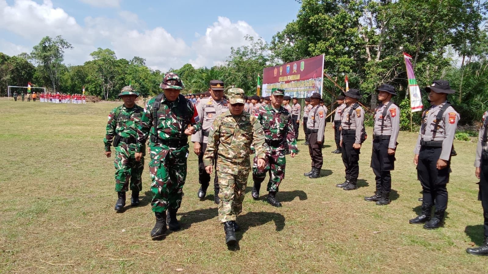 Sinergi TNI dan Rakyat: TMMD ke-126 Sambas Resmi Dibuka, Prioritaskan Infrastruktur Desa